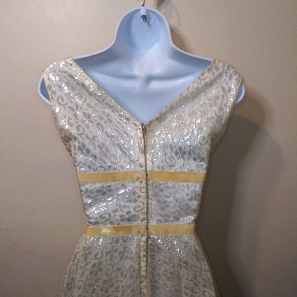 Vintage 1950's Handmade Silver Lace & Ivory Velvet Sleeveless Skater Style Dress - Picture 10 of 14